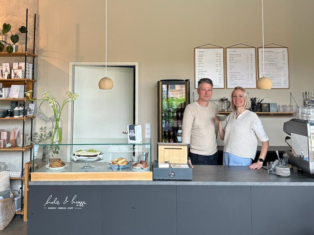 Holz & Hygge Café in Jena mit skandinavischem Interieur und Specialty Coffee